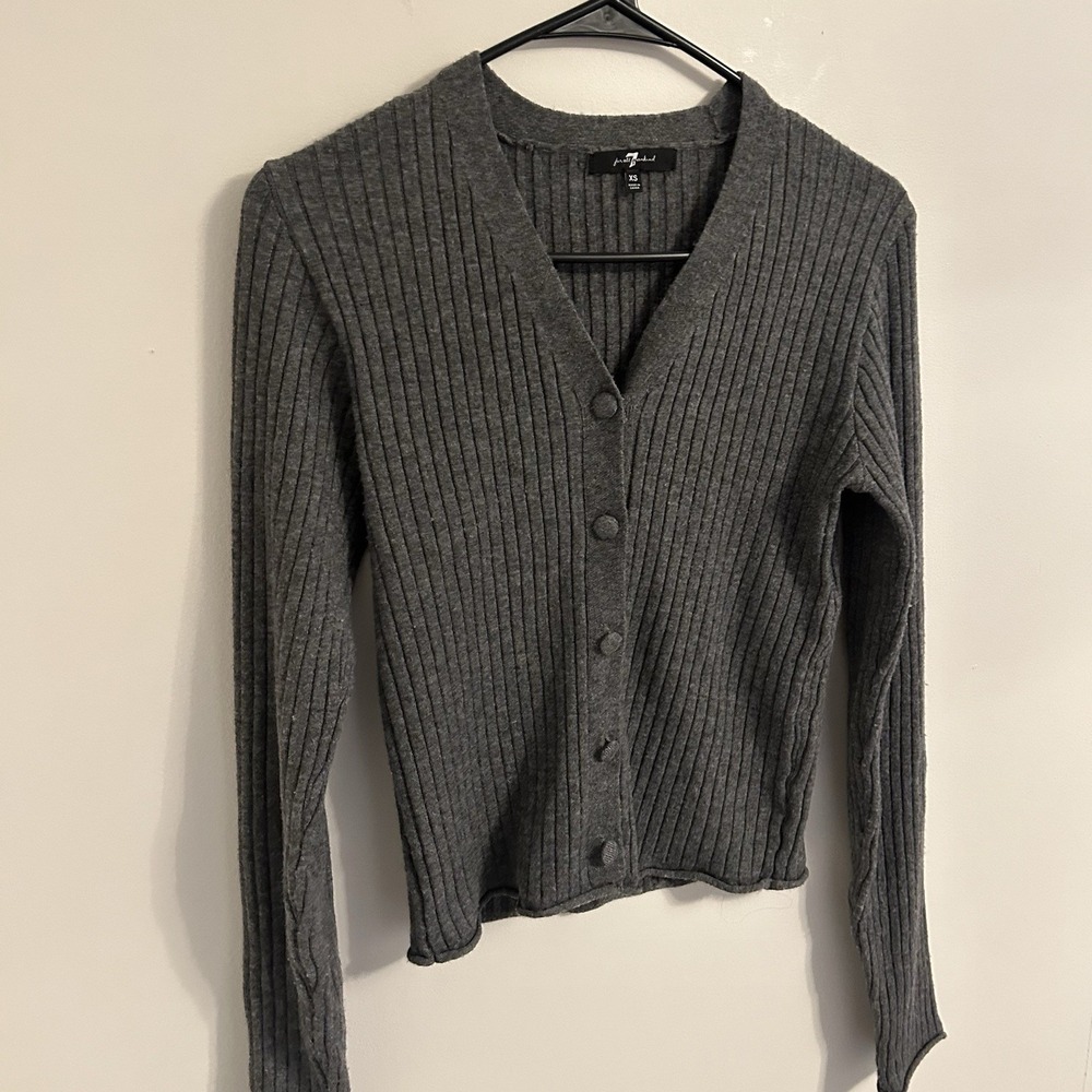 7 For All Mankind Sweater Women's XS Gray Cropped Button Front V Neck Ribbed
